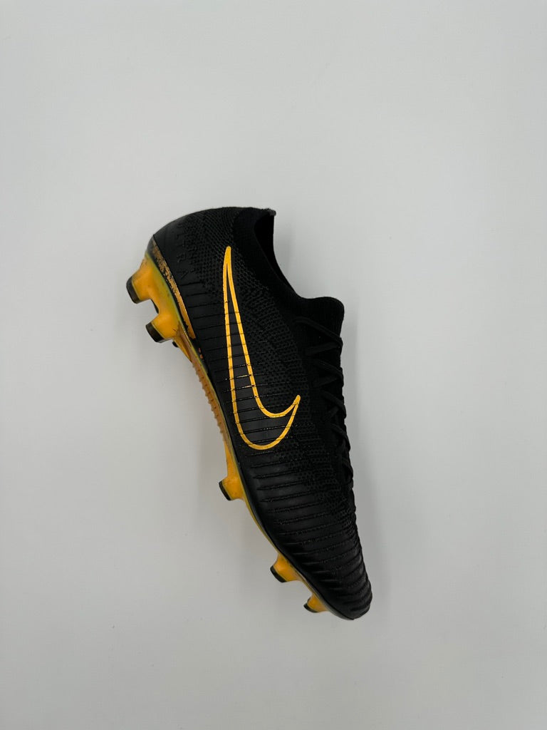 Nike Mercurial Vapor Flyknit Ultra FG
