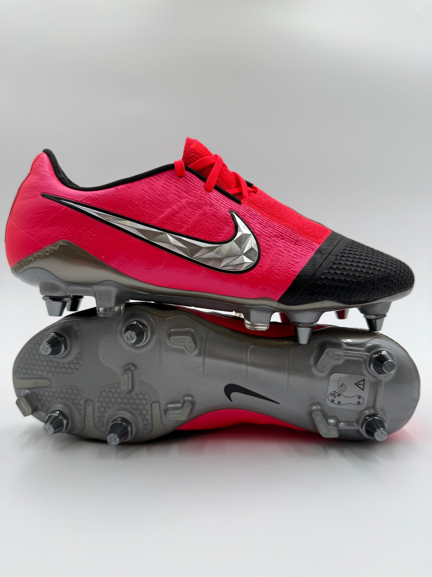 Nike Phantom Venom
