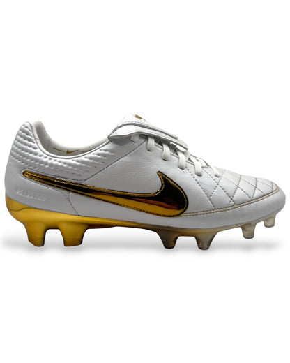 Nike Tiempo Legend R10 Remake Elite FG