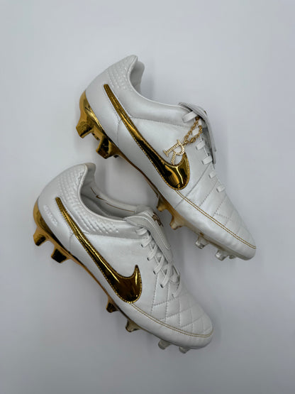 Nike Tiempo Legend R10 Remake Elite FG