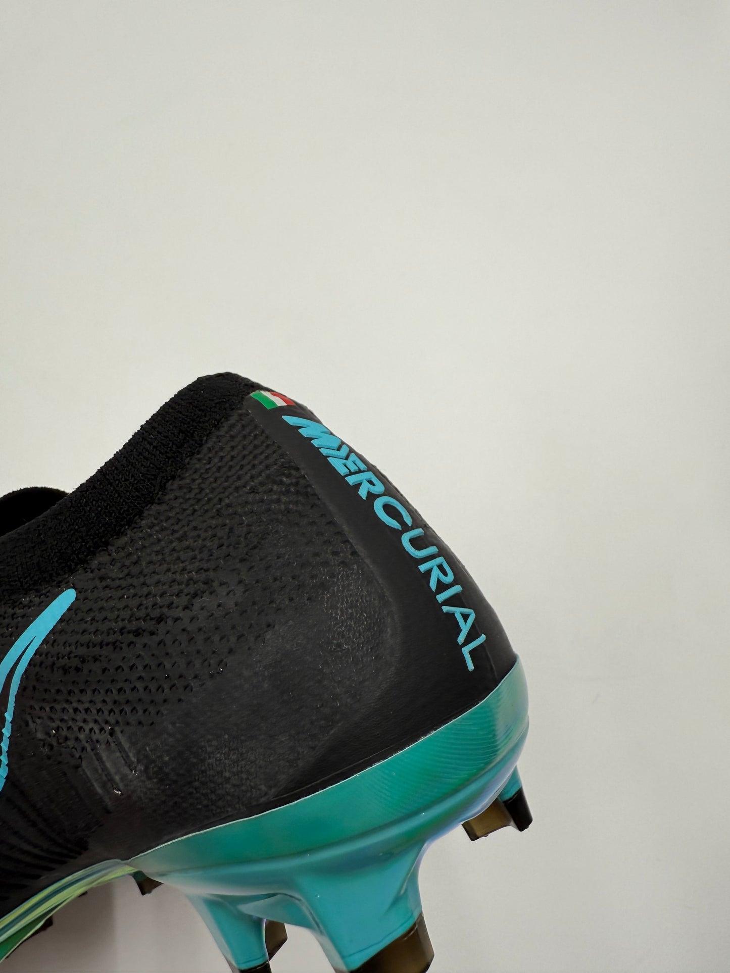 Nike Mercurial Vapor Flyknit Ultra