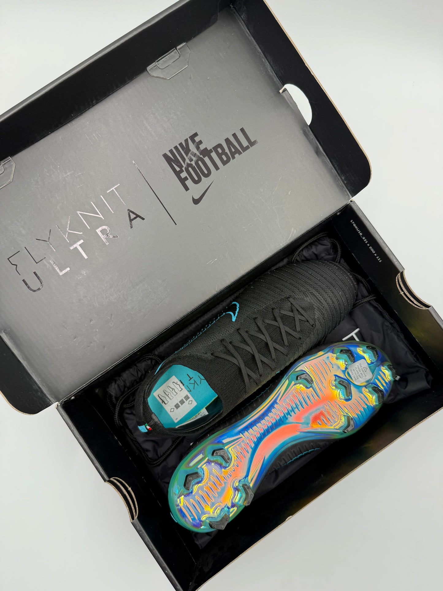 Nike Mercurial Vapor Flyknit Ultra