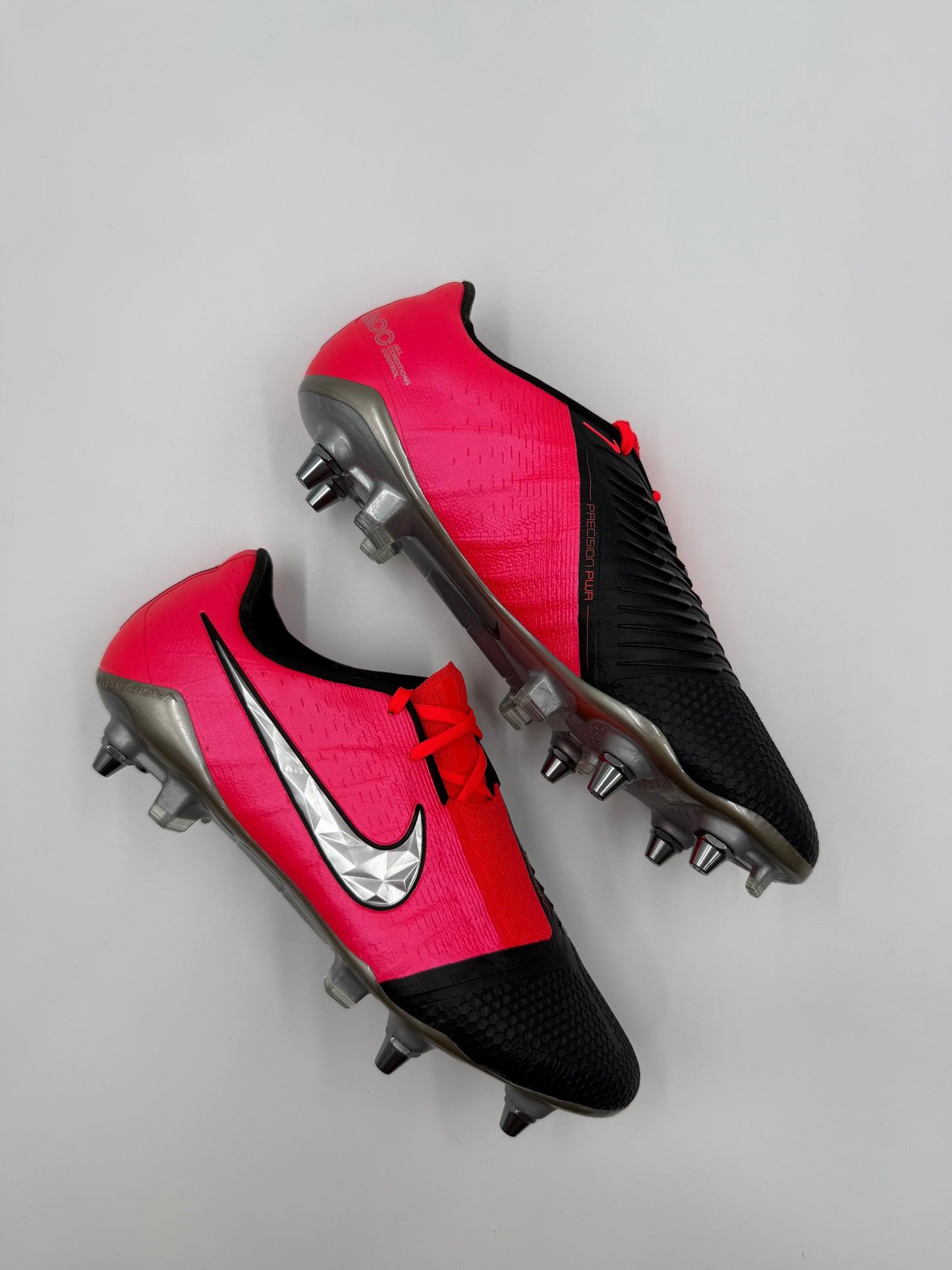 Nike Phantom Venom