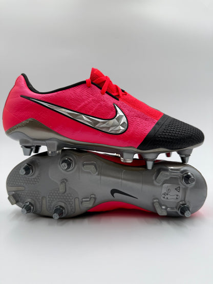 Nike Phantom Venom